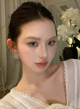 满钻法式复古宫廷风耳环女小众设计感轻奢气质百搭耳钉耳夹