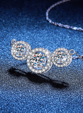 原创欧美跨境莫桑石2克拉S925银吊坠三公主圆包D色莫桑石项链