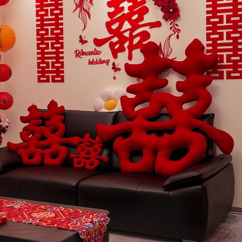 结婚礼立体喜字摆件送新人婚房布置装饰沙发抱枕闺蜜囍玩偶公仔 - 图3