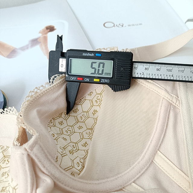 Auvis Likanti body sculpture authentic five-button shaping bra with steel ring, medium thick push-up and side collection bra BC