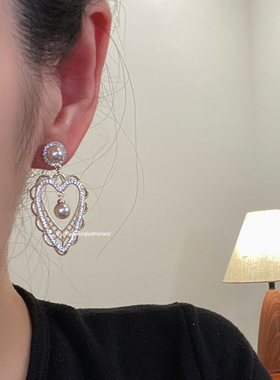 秋十一Acc 法式小复古镂空蕾丝爱心珠珠耳钉咖金色高级感耳饰