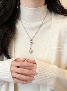 简约镂空葫芦珍珠吊坠项链女轻奢高级感抽拉可调节秋冬毛衣链配饰