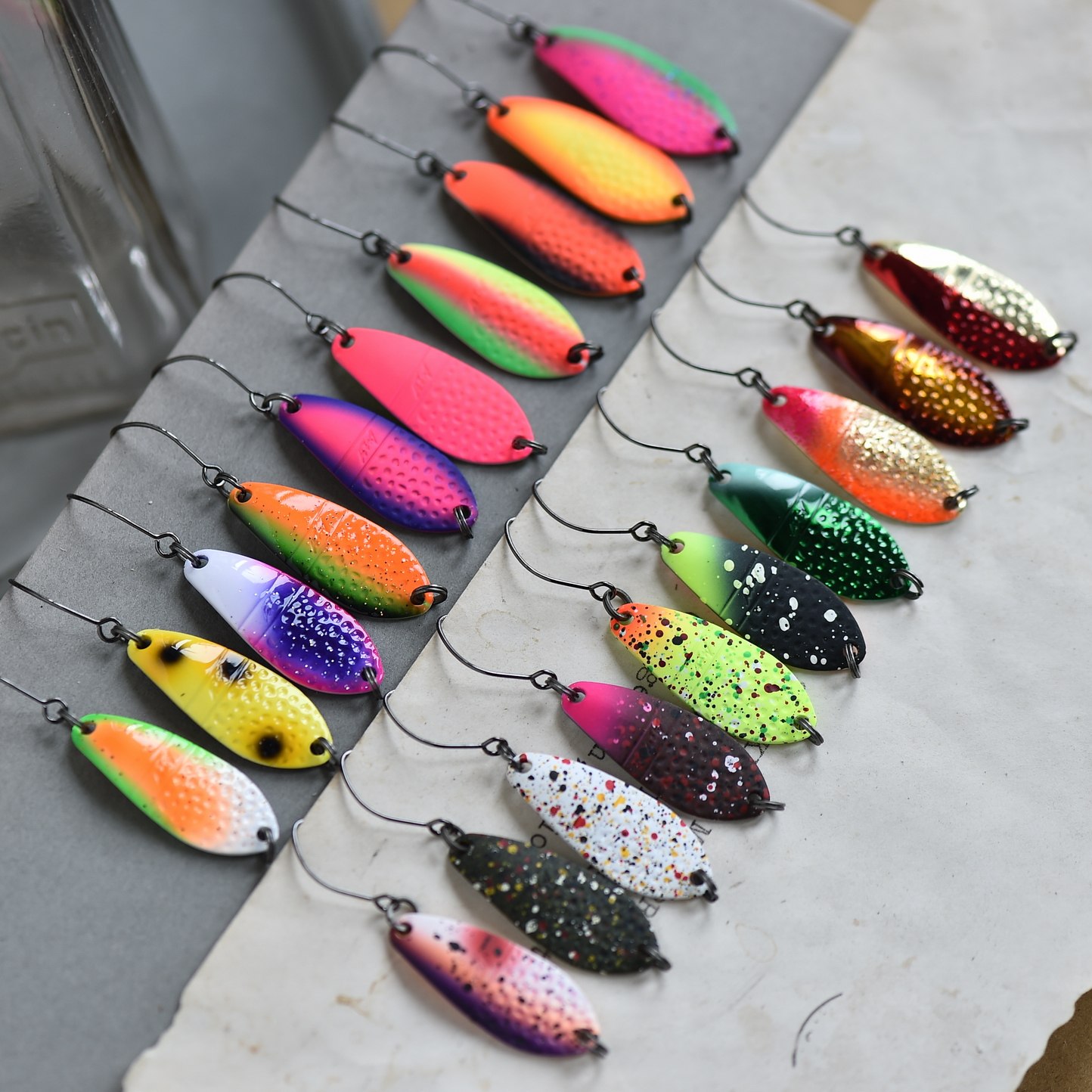 暗涌路亚 山鳟 2.5g七彩色马口鳟鱼虹鳟军鱼路亚亮片纯铜路亚饵,淘宝优惠券,粉丝福利购,淘宝优惠卷