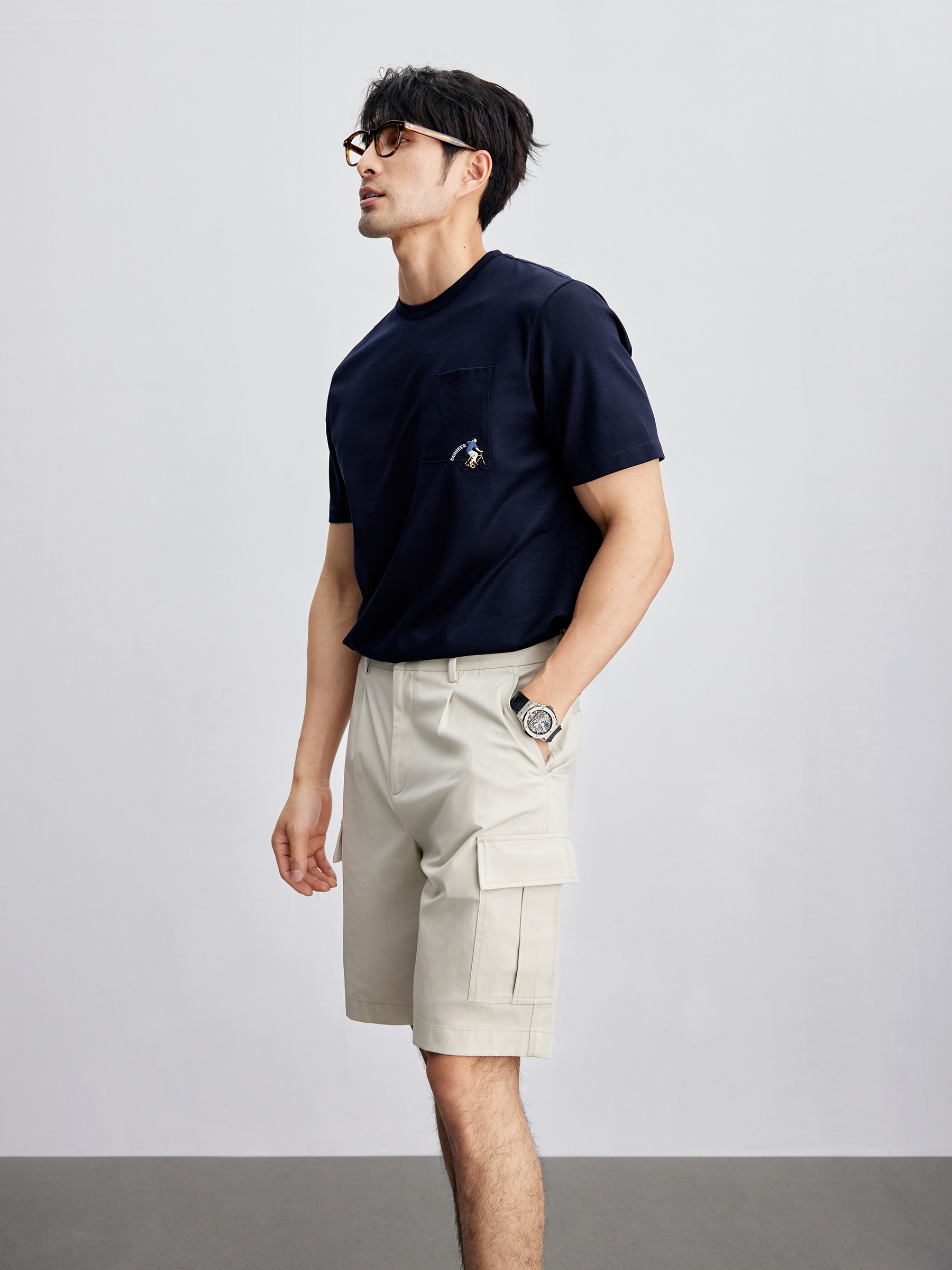 夏季休闲系列 精致绣花贴袋 透气丝光棉男士圆领短袖T恤衫 DAT922