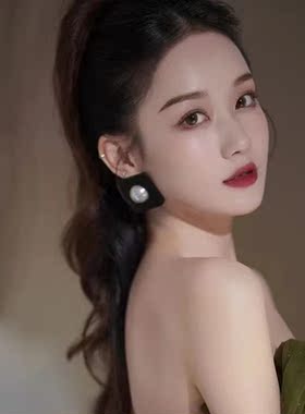 新娘伴娘婚纱几何珍珠复古港风女