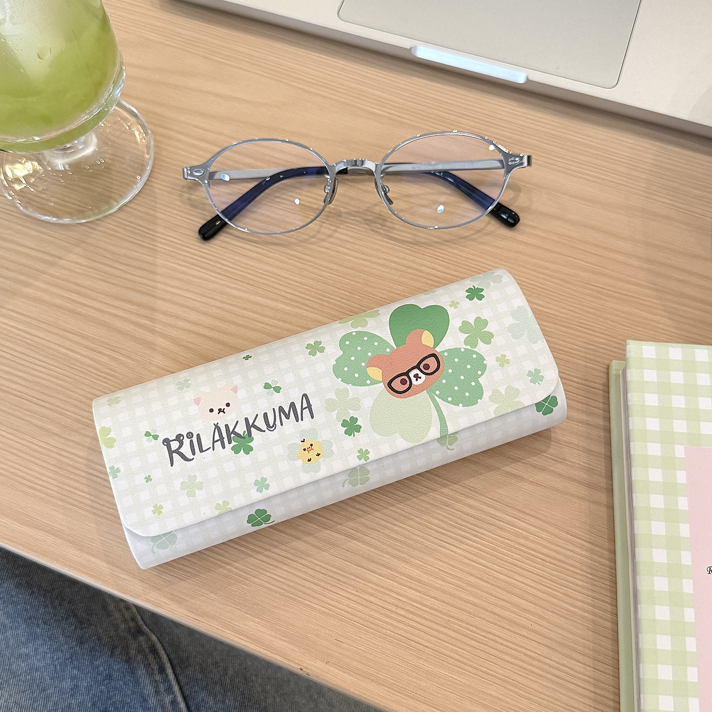 四叶草眼镜盒可爱卡通学生皮质高级便携抗压近视太阳眼睛盒收纳壳,淘宝优惠券,粉丝福利购,淘宝优惠卷