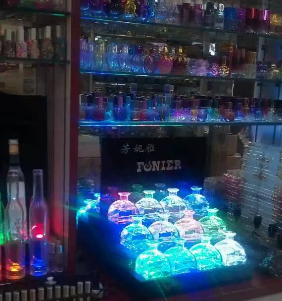 散*装香水吧香水批*发 化妆品柜专gong 500ml 多香型12瓶起发 - 图1