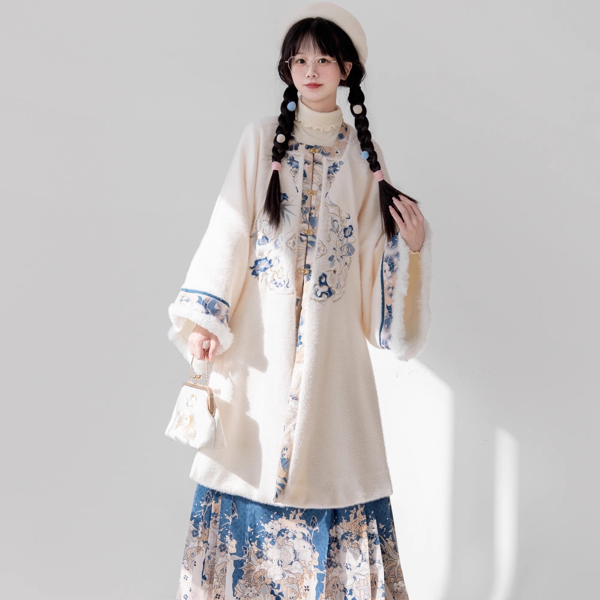 荟萃阁原创【绒绒】汉服女明制方领对襟衫马面裙加厚加绒刺绣冬款,淘宝优惠券,粉丝福利购,淘宝优惠卷