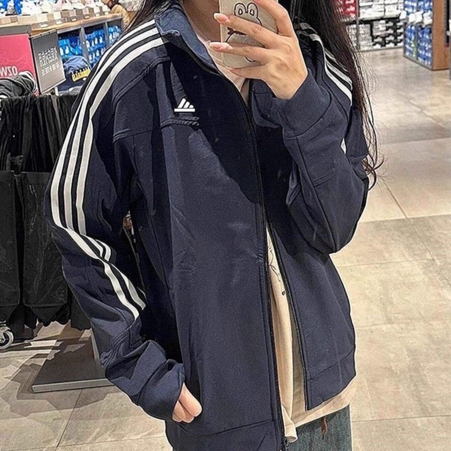 人气爆款丨QQ糖同款经典复古条纹休闲情侣立领夹克外套男女HC9952,淘宝优惠券,粉丝福利购,淘宝优惠卷