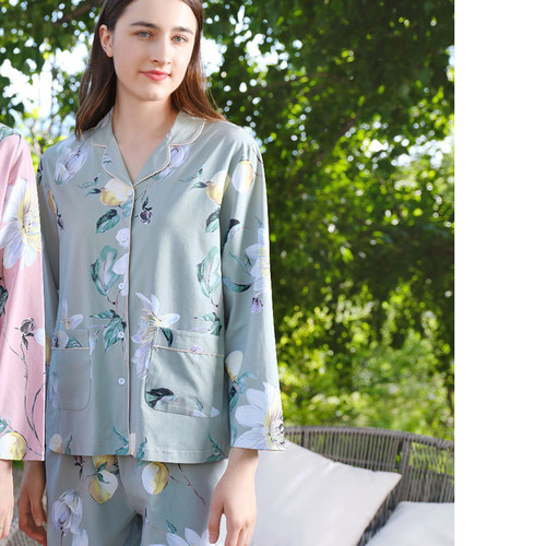 绮瑞女士春秋新款纯棉方领加肥开衫大码印花家居服中年妈妈款套装 - 图2