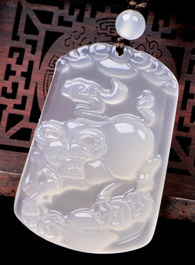 喜庆迎犀吊坠白玉髓属蛇人2026年吉祥物男女生肖鼠佩戴挂件