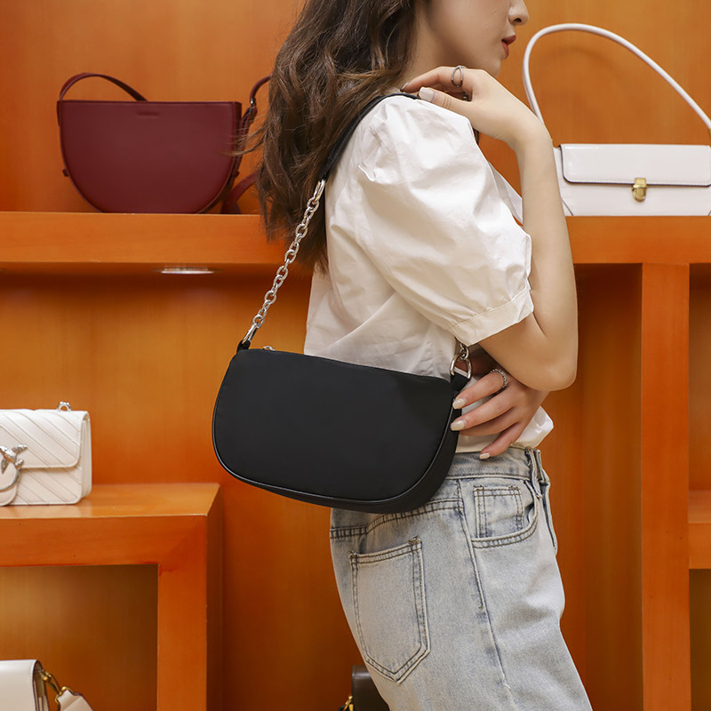 2020新款潮bm法式腋下女尼龙链条包 快乐猫头鹰工作室女士包袋