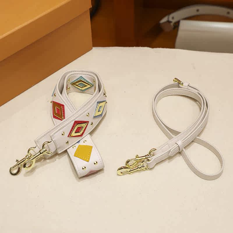 今年流行的2020新款潮女镶钻斜挎包 快乐猫头鹰工作室女士包袋