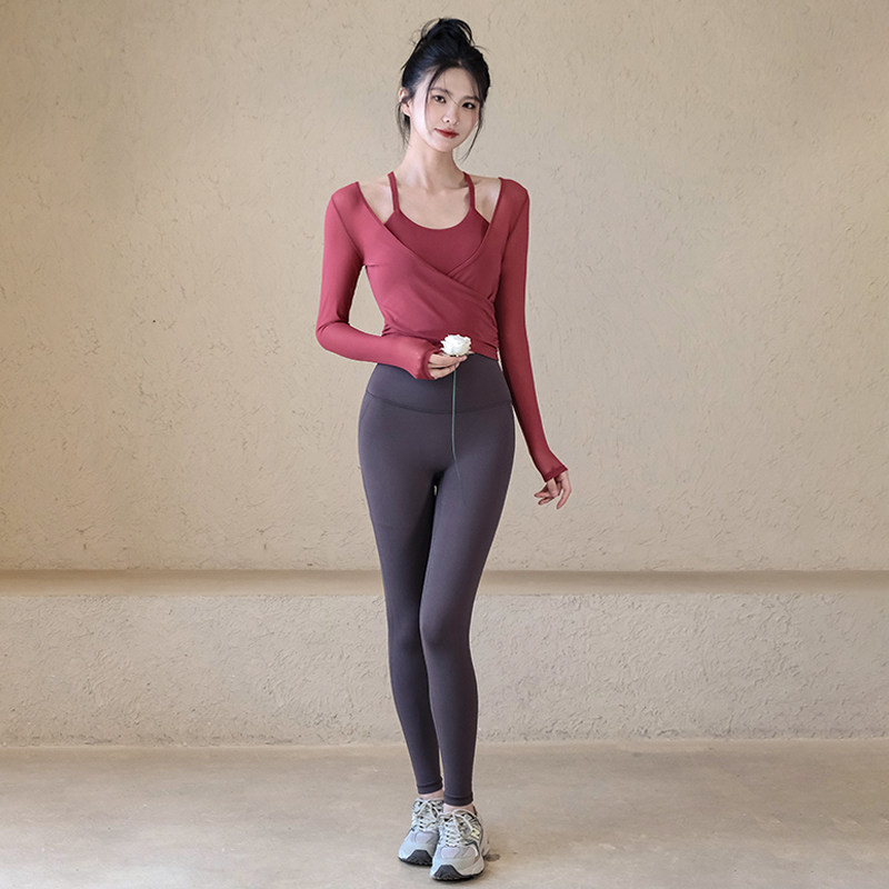 IUIU YOGO秋季新款瑜伽服套装带胸垫运动上衣普拉提训练健身长袖,淘宝优惠券,粉丝福利购,淘宝优惠卷