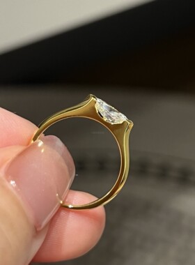 女纯银天使之眼马眼钻戒指