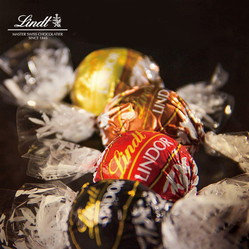 临期 Lindt 瑞士莲 银色软心巧克力球混合装 337g*2件 双重优惠折后￥109包邮包税（拍2件）
