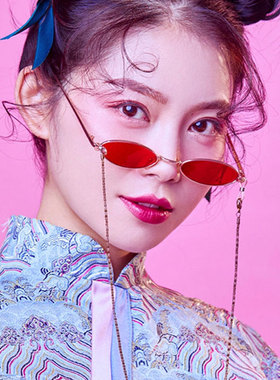 国潮风红色窄框椭圆形墨镜个性潮