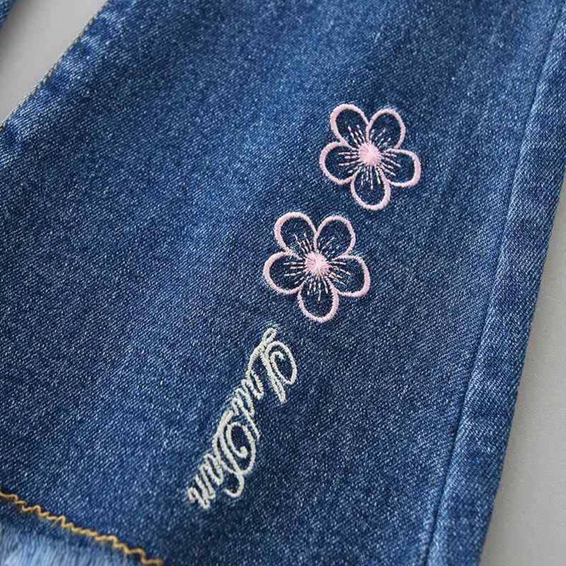 女童牛仔裤春秋款2024新款女宝宝春装刺绣喇叭裤中大童装裤子外穿