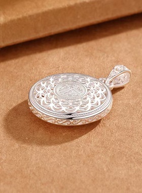 足银万福罗盘简约百搭男女同款吊坠小众数设计镂空莲花吉祥吊坠