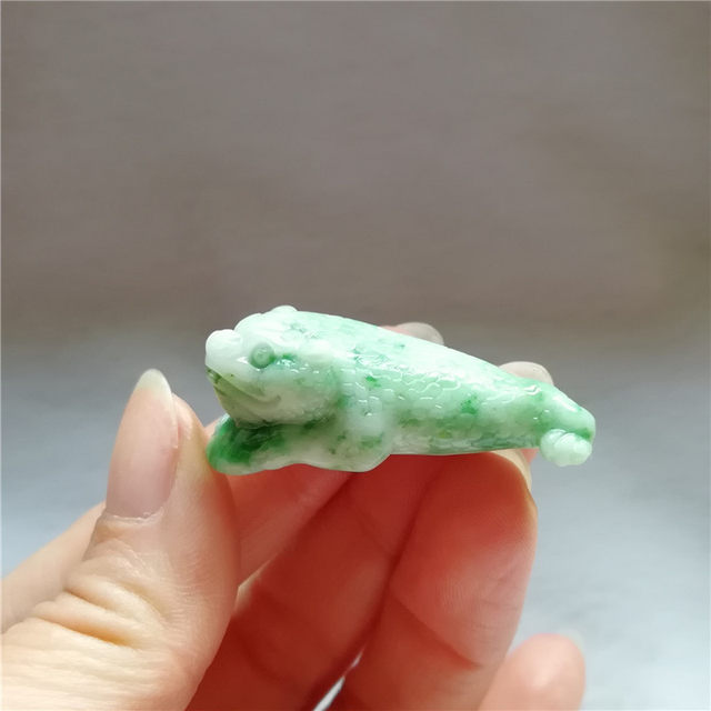 Genuine natural jade Dushan Jade Golden Toad Jade Pendant Nanyang Jade Du Jade Pendant Pendant Jade Jade Pendant Necklace Live Broadcast