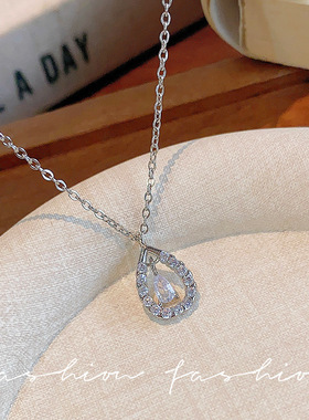 气质闪锆灵动水滴吊坠锁骨链高级