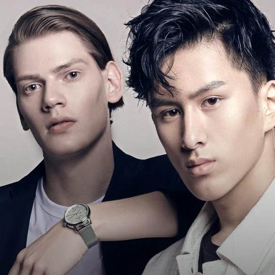 发胶定型喷雾男士保湿啫喱水头发发型干胶发泥发蜡女自然蓬松喷雾