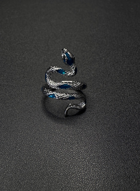 Vintage古著设计感古早风蛇形戒指