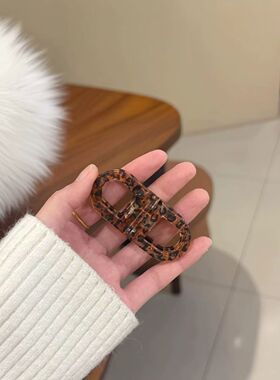 潮流时尚便携式新 smart magnetic hair clip 智能磁性发夹