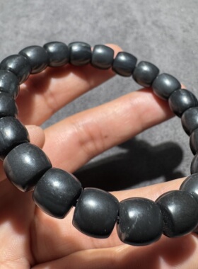 仅此一条方言新疆和田玉老熟聚墨青花籽料油润细腻10mm直切手串S6