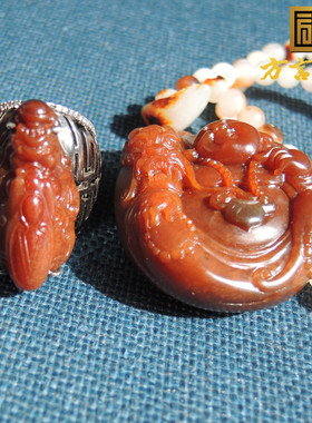 方言珍品鸽血红色红玉籽料龙头