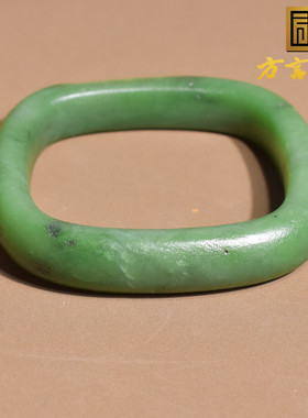 新疆玉料苹果绿碧玉籽料58mm手镯