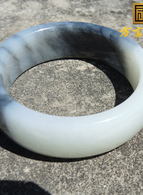 黑白分明青花籽料意境豪华手镯