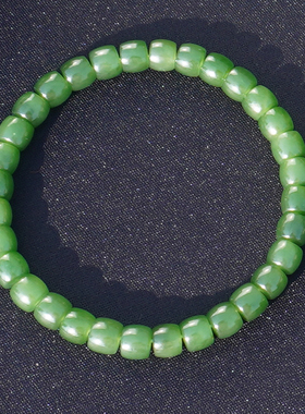 方言和田玉俄无黑点阳绿碧玉手串
