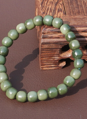 方言和田玉新疆沙枣青籽料起荧光