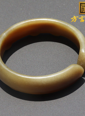 亮眼方言和田玉佩戴级俄料老坑料糖带翠细腻高脂内径55mm手镯A8