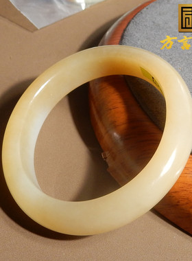 震撼方言和田玉精品收藏级新疆细润且末料糖白玉卡57mm贵妃手镯X5