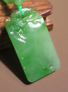 重磅方言和田玉珍藏级新疆碧玉籽料辣阳绿连年有余吊坠项链套装X5