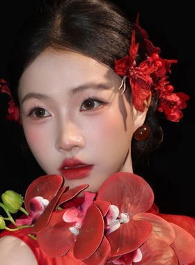 新中式新娘红色花朵蝴蝶发夹订结婚头饰敬酒服高级感发饰大气简约