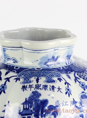 景德镇仿古风手绘山水多边形花瓶