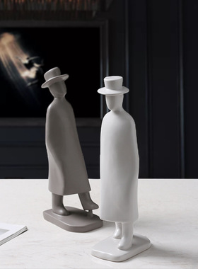 人物样板房设计师雕塑陶瓷装饰品