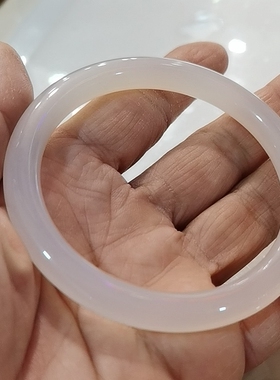 实体店精品高冰白玛瑙优选镯子阜新本地玛瑙手镯老坑油润好