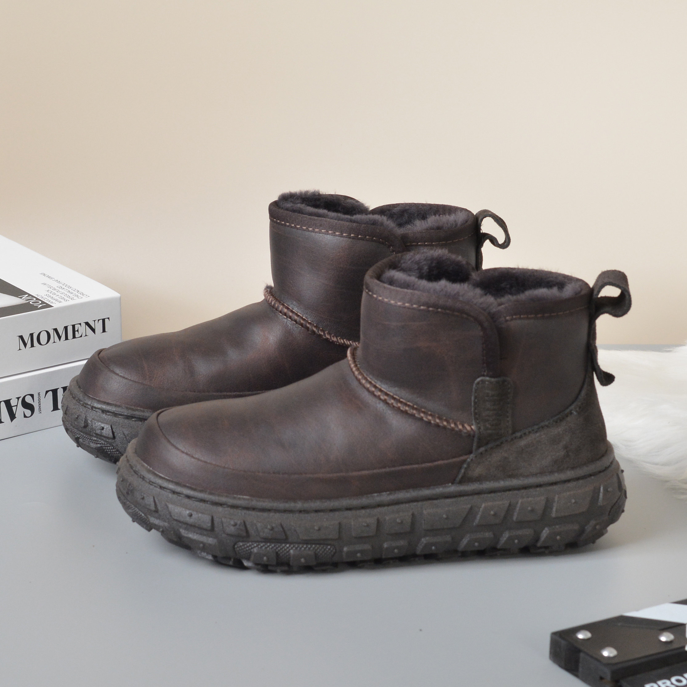 轮胎厚底全羊毛雪地靴男短筒新款冬季加绒加厚保暖防水防滑大棉鞋 - 图0