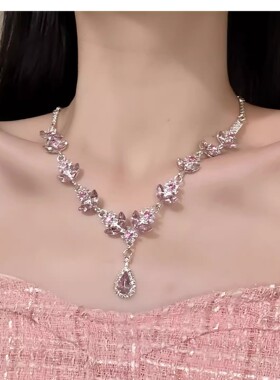 法式甜美粉色闪钻水滴项链女轻奢气质高级感个性锁骨链耳环套装