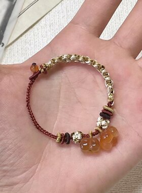咖色编织小醒狮桂花手绳女设计复古精致显白国风手链手饰