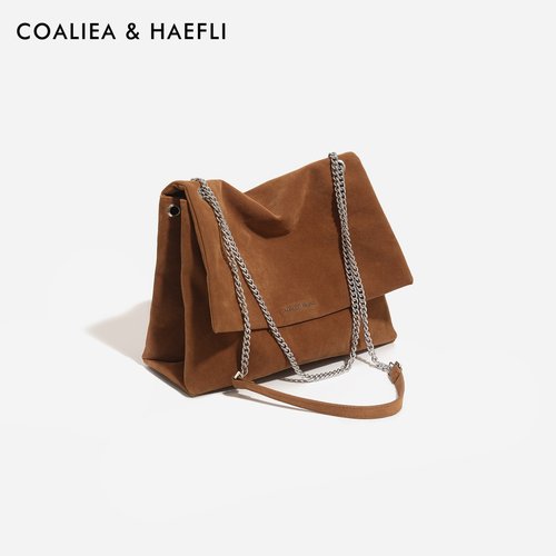 香港品牌女包包2025秋冬新款链条单肩包大容量仿麂皮简约腋下包女 - 图1