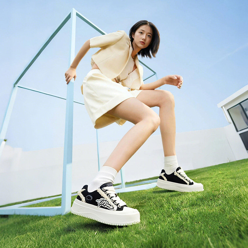 马克华菲黑色厚底帆布鞋女2026春夏新款女鞋开口笑鞋软底休闲板鞋,淘宝优惠券,粉丝福利购,淘宝优惠卷