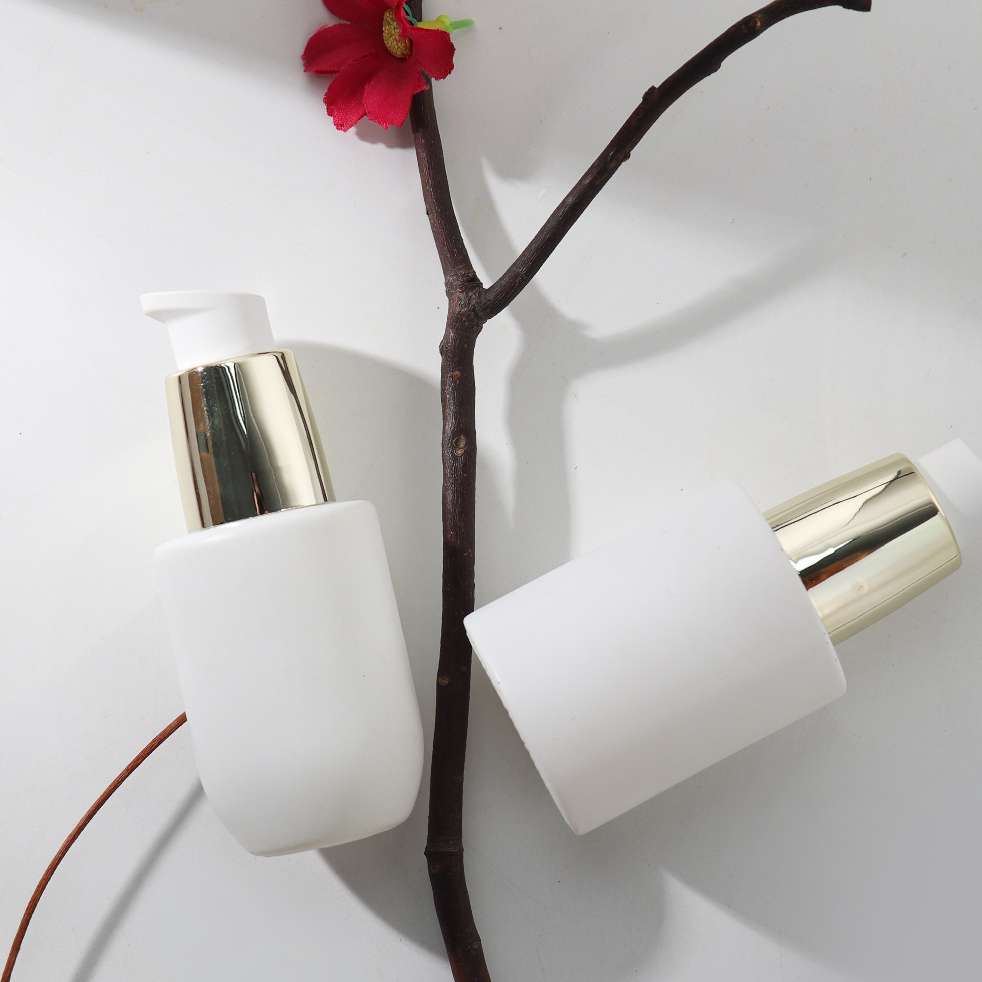 HOPECK旋转即锁按压乳液泵瓶模制玻璃瓶15-30ml18牙乳液粉底液瓶,淘宝优惠券,粉丝福利购,淘宝优惠卷