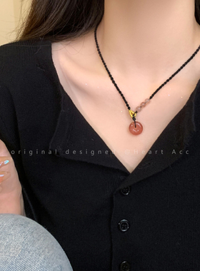 草莓晶平安扣编织吊坠项链女