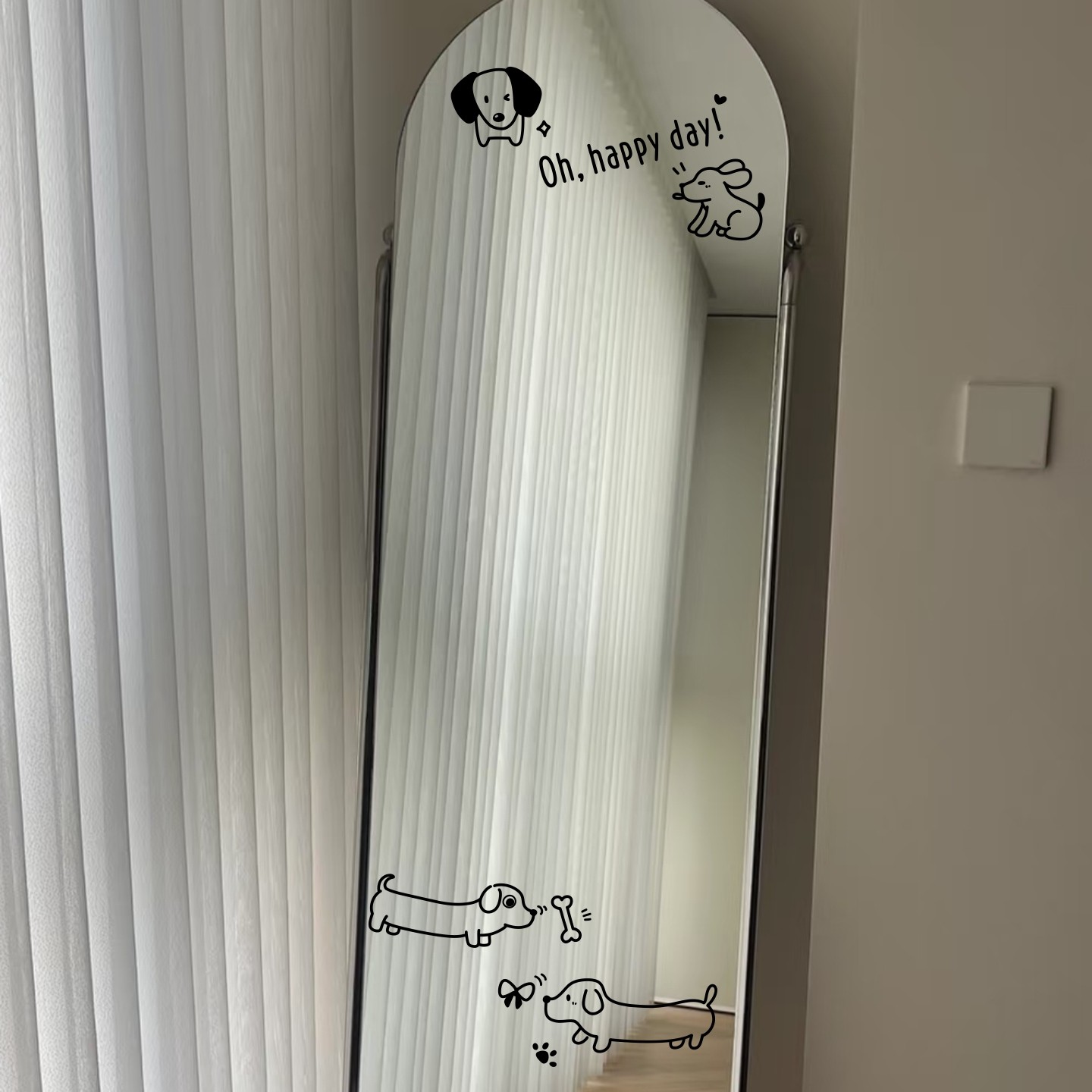 happy day愉快的一天英文超萌腊肠狗狗卡通墙贴镜子玻璃门DIY贴纸,淘宝优惠券,粉丝福利购,淘宝优惠卷