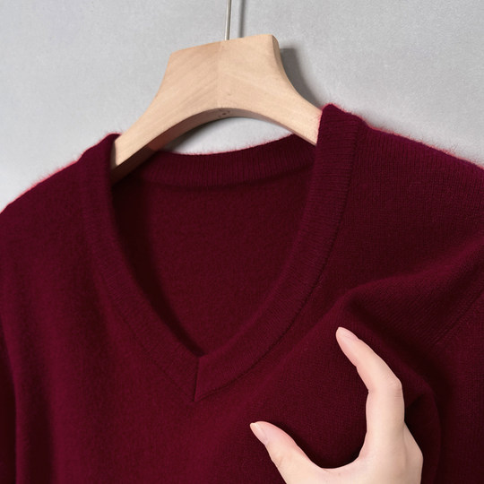 Однотонный теплый утолщенный свитер Woodpecker с V-образным вырезом для мужчин